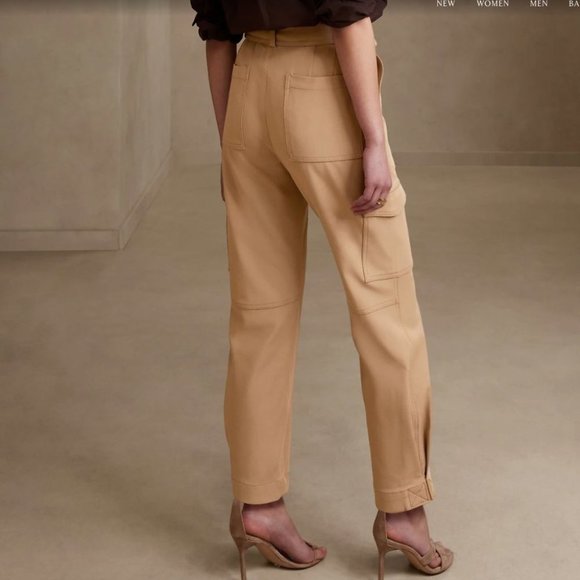 ❌SOLD❌ BANANA Republic SLIM REFINED STRETCH CARGO PANT Cream High waist Tapered - Picture 2 of 16